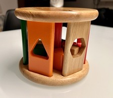 Gioco in Legno Incastri Forme Geometrie "Match & Roll Shape Sorter"