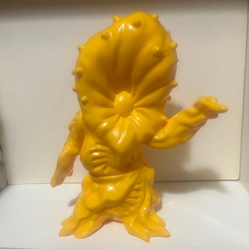 Statuina verde mons giallo - statuina,