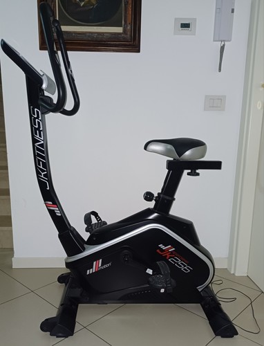 Fitness performa 256 - jk,