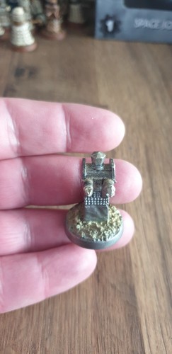 Doctor who miniture hand - doctor,