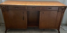 Credenza vintage anni 50. Stile Liberty color ciliegio con ripiano in radica 