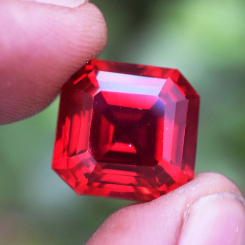 Pietra preziosa sfusa