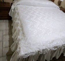 Coperta matrimoniale bianca Piquet Misto Seta,inserti organza e perline Vintage