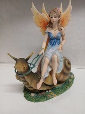 FATINA su LUMACA Mysticalls