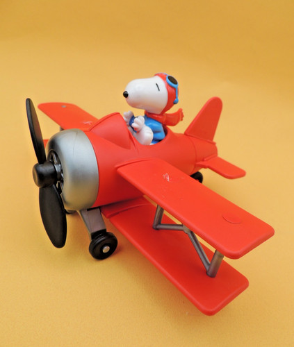 Kinder maxi snoopy peanuts - peanuts,