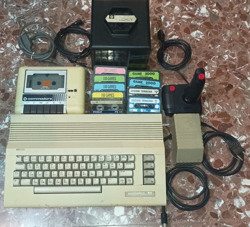 Computer commodore 64 - c,
