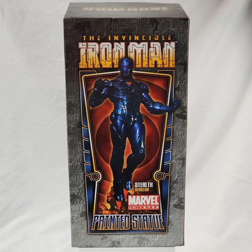 Statua vintage invincible - statua,