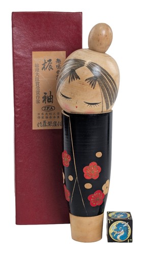 Bambola kokeshi creativa con - kokeshi,