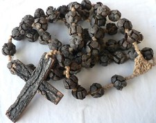 Grande rosario ricavato da corteccia d'albero - Metà '900