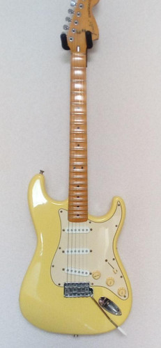 Fender japan st72 - japan, scalloped