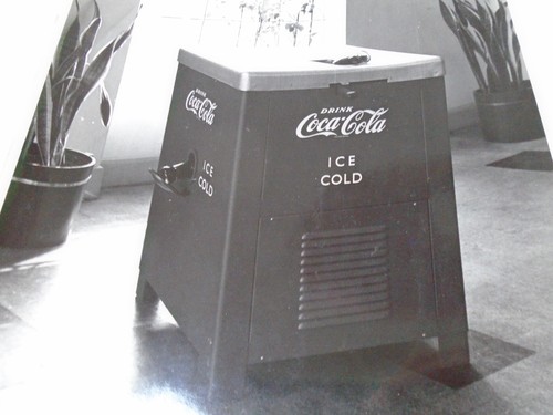 Denham film studios - film, canteen
