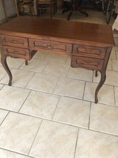 scrivania in legno tipo antica con sedia in legno