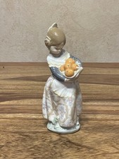 Lladro Valencia Girl With