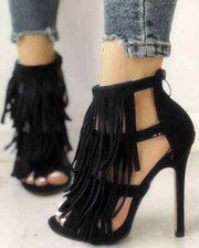 Sandali stiletto nero frange