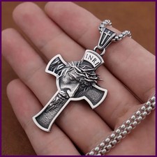 Collana con ciondolo croce