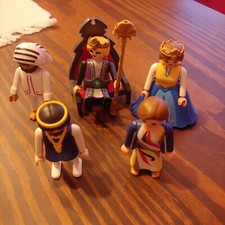 REALI PERSONAGGI TRONO CON