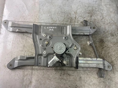 Mitsubishi grandis naw - mitsubishi,