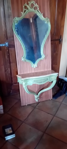 Vecchia piccola consolle con - piccola,