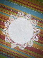 Set 17 centrini tondi fatti ad