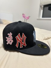 Cappello Supreme New York Yankees Kanji New Era aderente 
