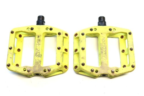 Giallo trek bontrager line - giallo,