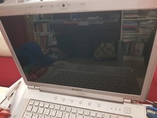 computer portatile notebook sony vaio guasto per ricambi