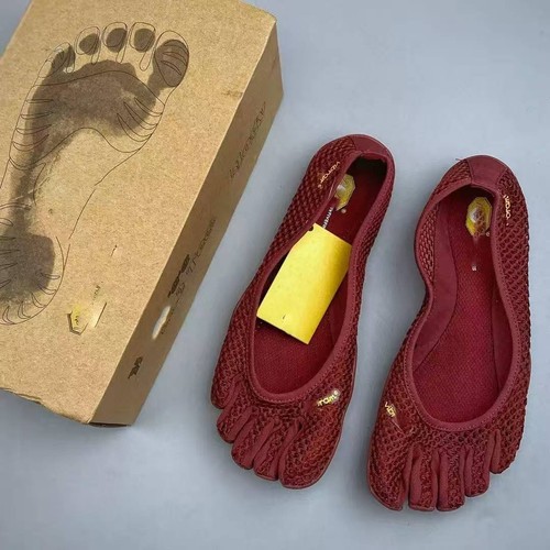 Nuove scarpe yoga - da,