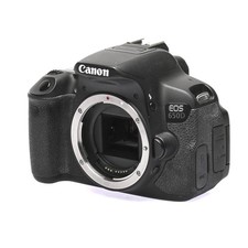 Canon EOS 650D circa 8.000