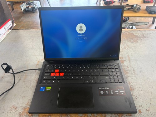 Leggi acer nitro - lite, 16