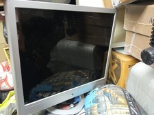 Monitor LCD con casse Tft hp