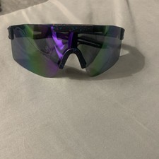 Occhiali da sole sportivi