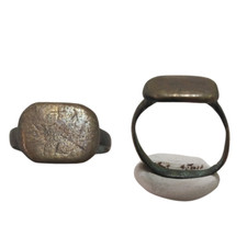 Anello romano in bronzo