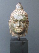 Tête de Bouddha Khmer en