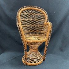 Bambole in vimini sedia pavone