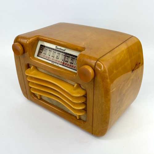 Radio vintage wavy sentinel - am,