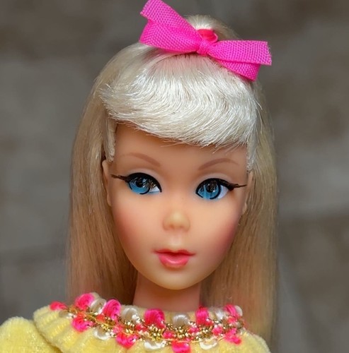 Leggi barbie vintage - barbie, platino