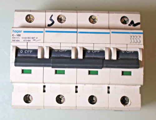Interruttore magnetotermico