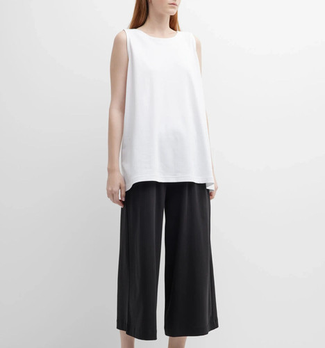 Pantaloni nuovi con - , etichette