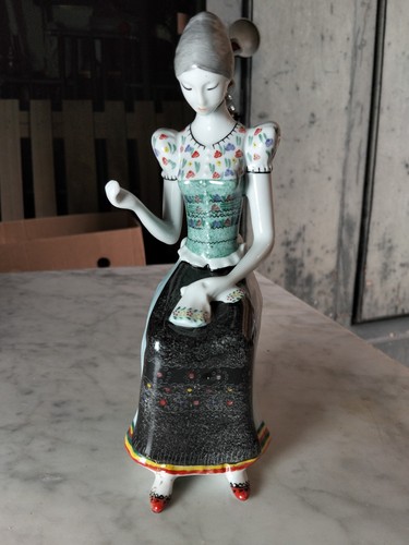 Rara statuina porcellana - rara,