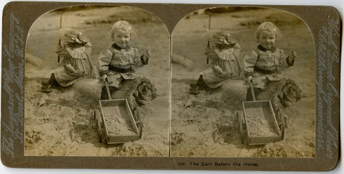 Bambini con carrello