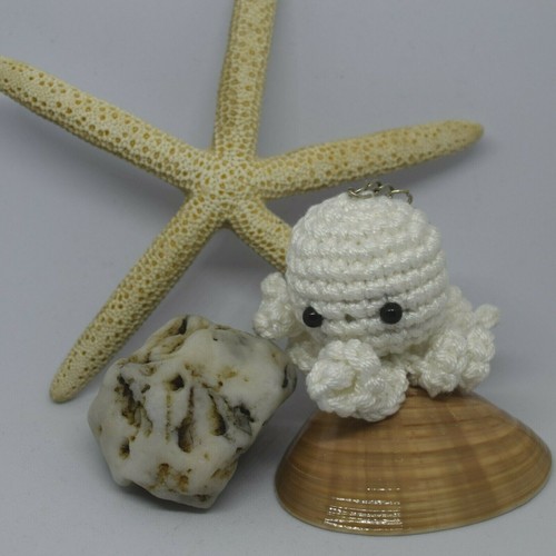 Portachiavi amigurumi forma - , di