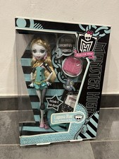 Monster High Lagoona Blue Wave 2 Mattel 2011 NIB