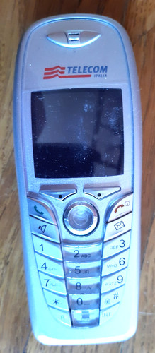Cellulare telecom non - cellulare,