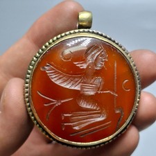 Bellissimo ciondolo amuleto