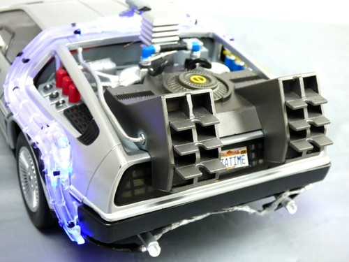 Modellino auto giocattolo