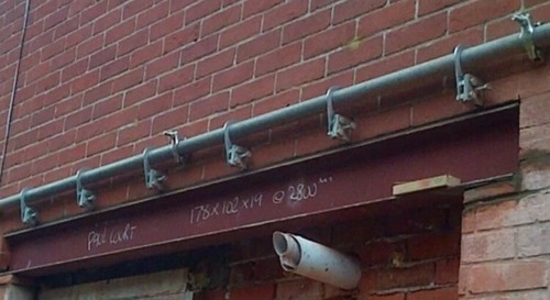 Brick brace safety system - brace, 1/2