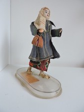 bambola vintage in costume