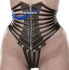 Set sexy in pelle con spalline