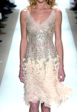 Abito da cocktail nudo