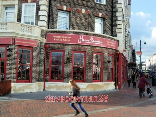 Photo harry ramsdens - ,